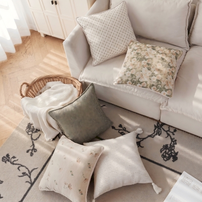 Coussin AUBELLE, Tissu Jacquard Texturé, Style Jardin Printanier, Idée Cadeau pour la Fête des Mères